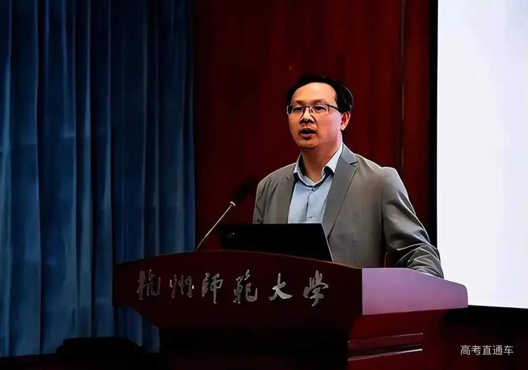 7af40ad162d9f2d3b40c35dcb8b584026327cc4a.webp 图片