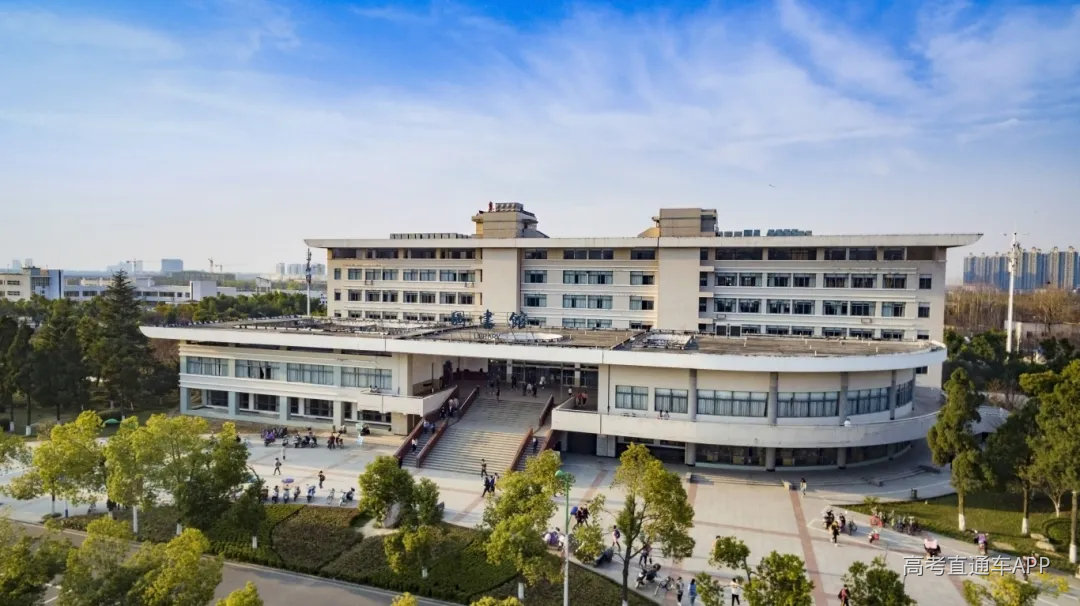 图书馆.jpg