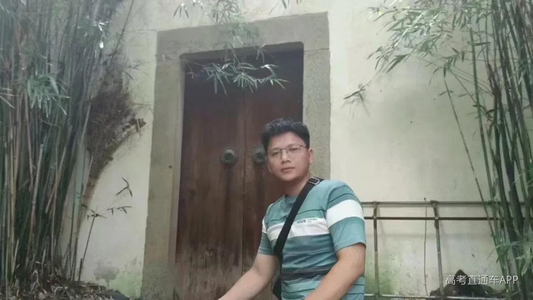 唐华.jpg